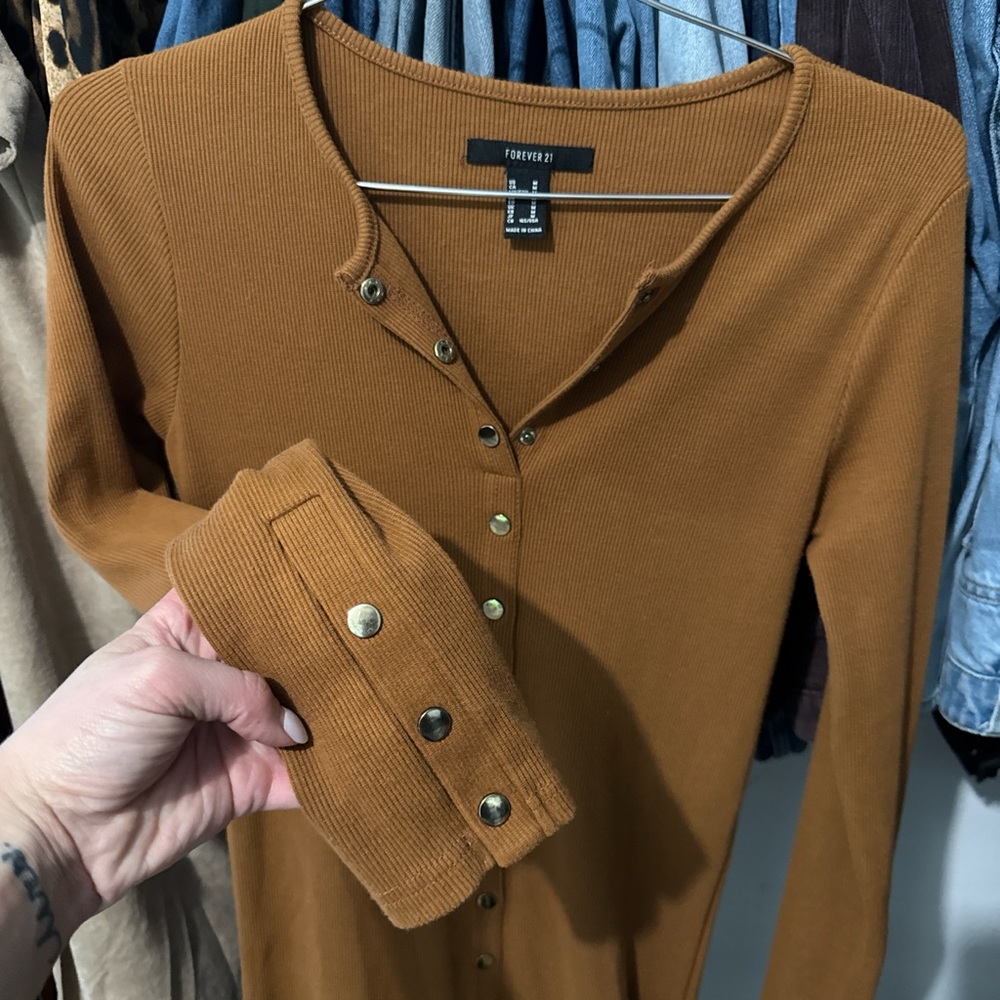 Bodycon front button dress